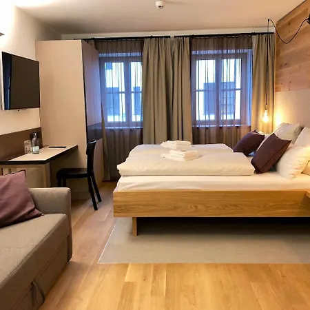 Stadthotel Kachelofen 3*