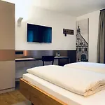 Stadthotel Kachelofen 3*