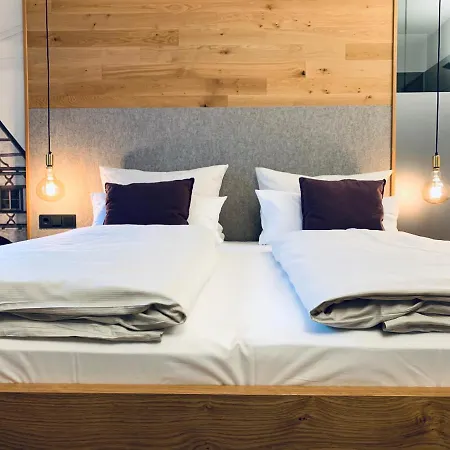 Stadthotel Kachelofen 3*