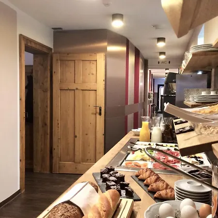 Stadthotel Kachelofen Ξενοδοχείο 3*