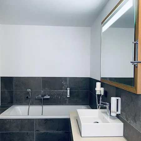 Stadthotel Kachelofen クルムバハ