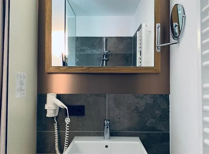 Stadthotel Kachelofen ホテル