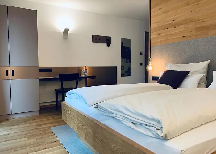 ホテル Stadthotel Kachelofen